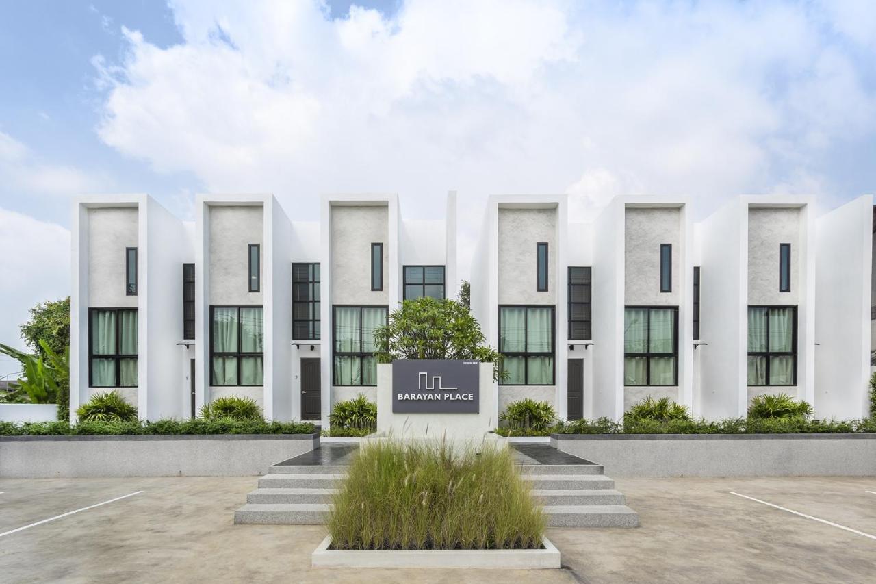 Barayan Place Praia de Jomtien Exterior foto