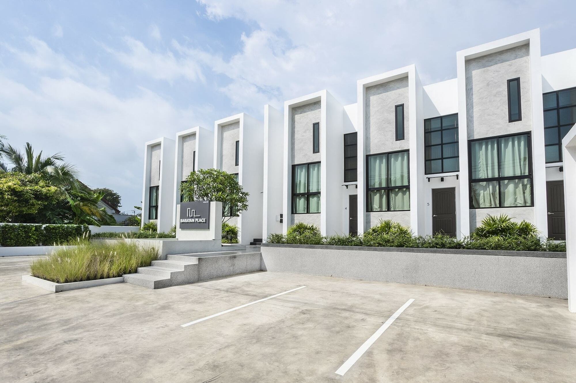 Barayan Place Praia de Jomtien Exterior foto